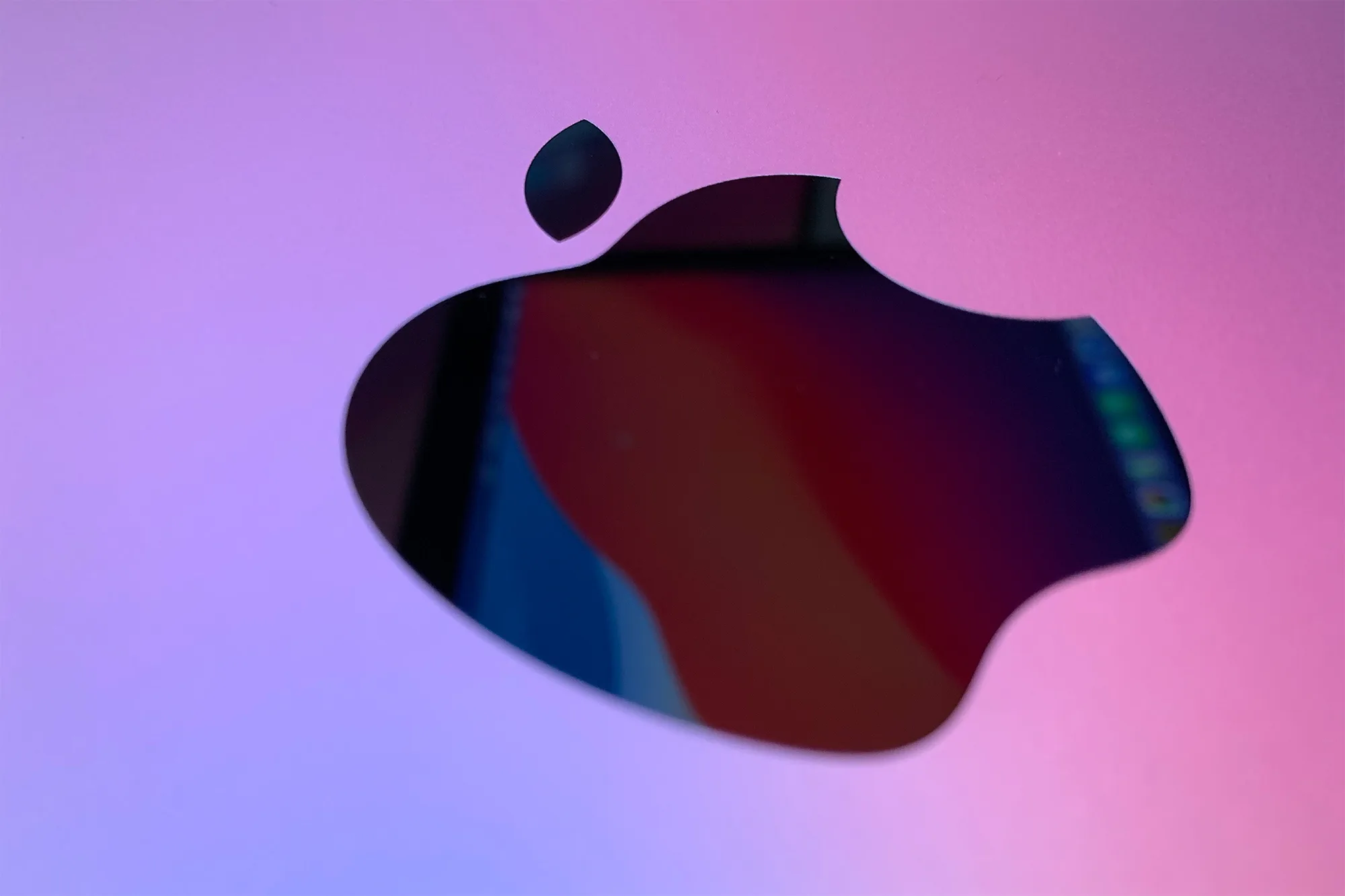 Rumors Intensify: Apple Reportedly Developing a New, More Affordable MacBook