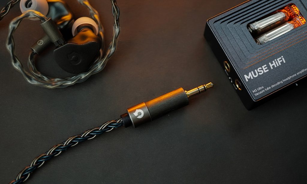 Headphone Zone X Muse HiFi M3 Ultra Review: Portable Vacuum Tube Magic
