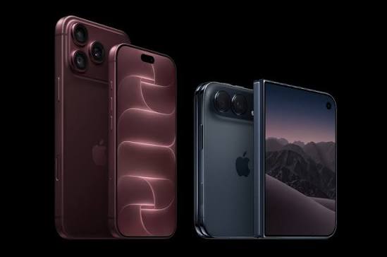  Apple unveils iPhone Duo 